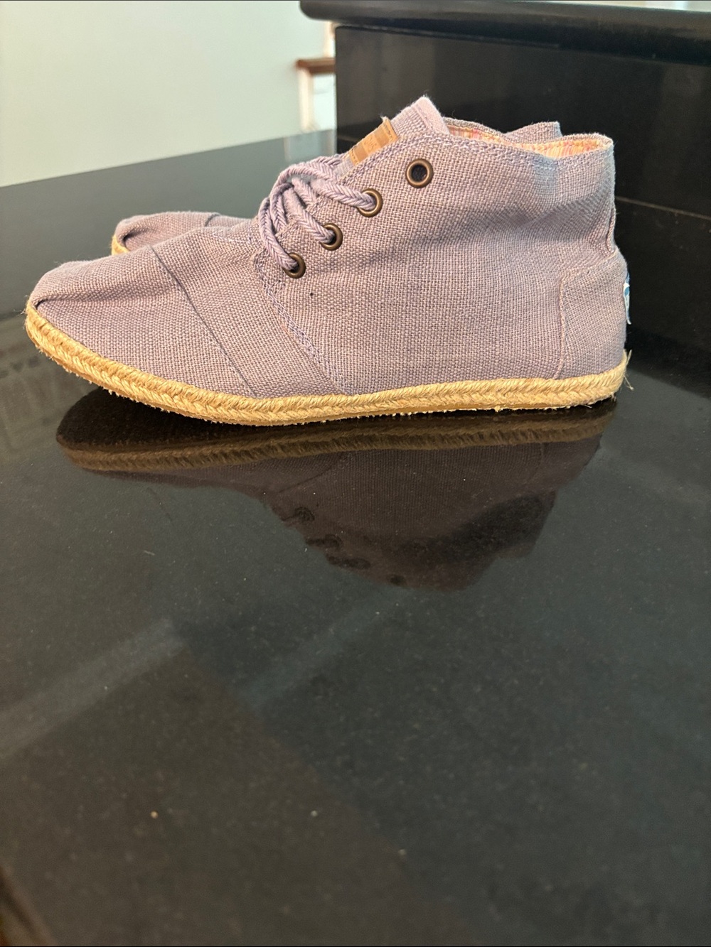 Toms Ladies Light Purple Canvas High-Top Espadrille Sneaker size 9
